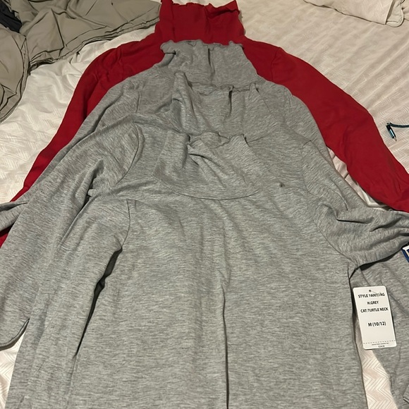 4 Dream Star Girls Turtleneck Shirts - Medium - Picture 1 of 4